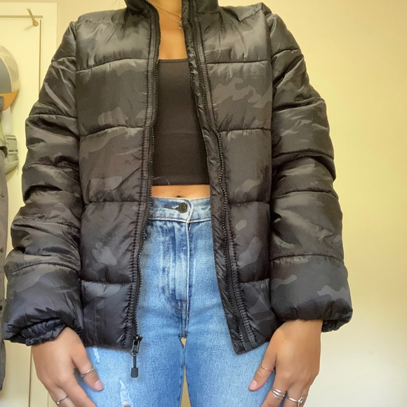 Camo Print Puffer Coat - Picture 4 of 5